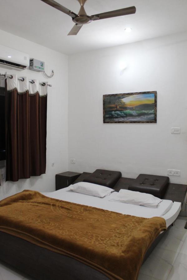 Sunset Backpackers Hostel Orchha Εξωτερικό φωτογραφία