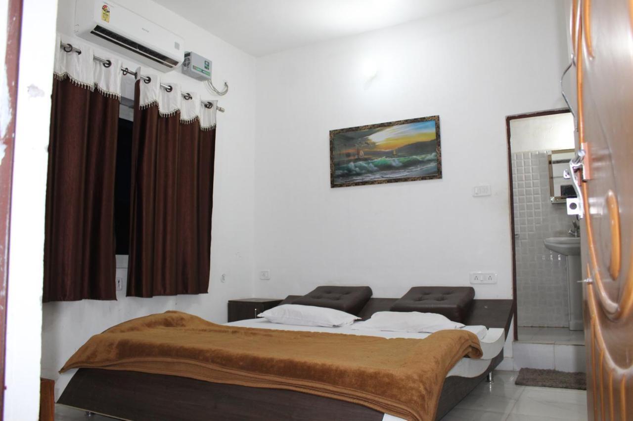 Sunset Backpackers Hostel Orchha Εξωτερικό φωτογραφία