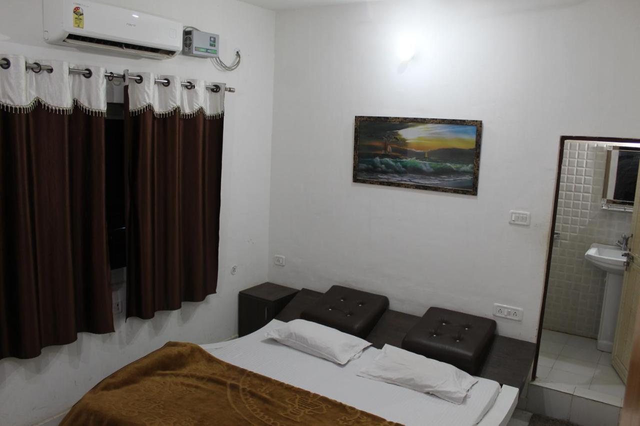 Sunset Backpackers Hostel Orchha Εξωτερικό φωτογραφία