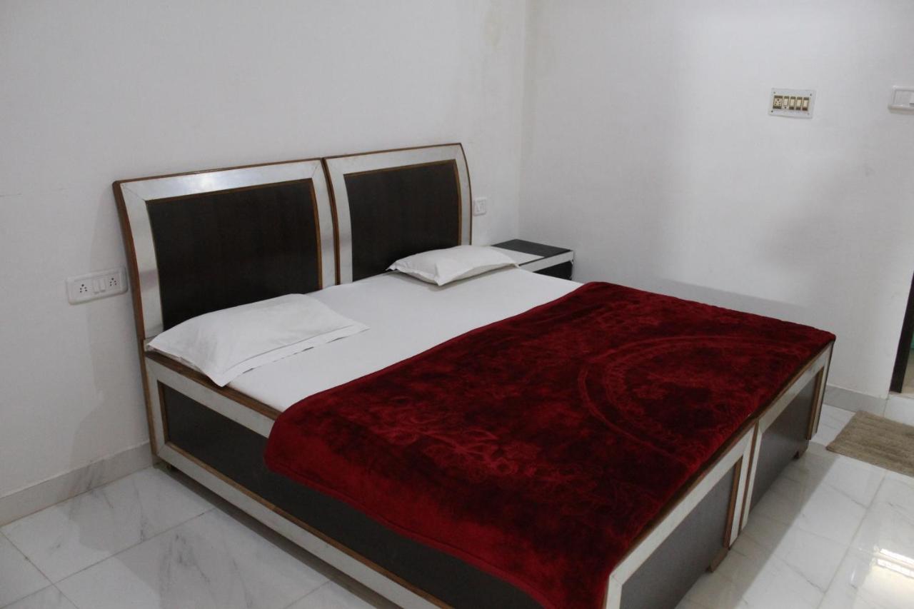 Sunset Backpackers Hostel Orchha Εξωτερικό φωτογραφία